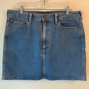 PLUS SIZE! Levi’s Denim Mini Skirt Size 16